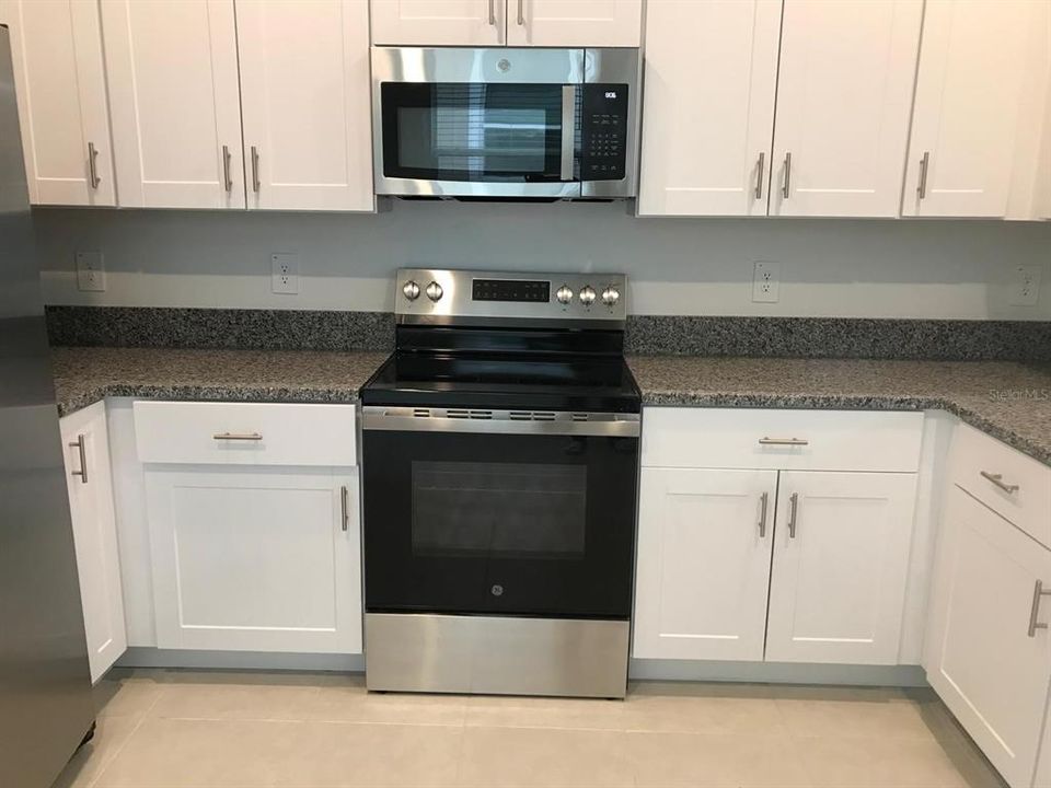 For Rent: $1,950 (2 beds, 2 baths, 1541 Square Feet)