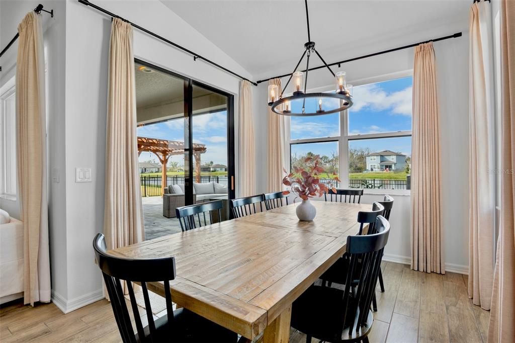 待售: $529,900 (4 贝兹, 3 浴室, 2207 平方英尺)