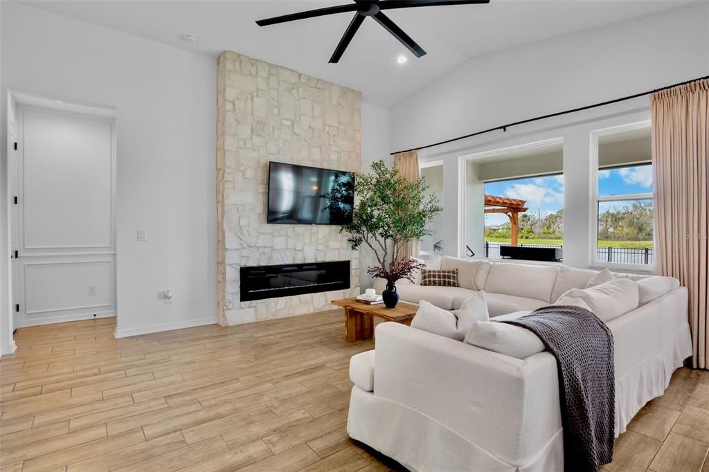 待售: $529,900 (4 贝兹, 3 浴室, 2207 平方英尺)