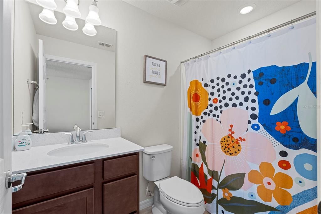 En Venta: $649,000 (4 camas, 3 baños, 2610 Pies cuadrados)