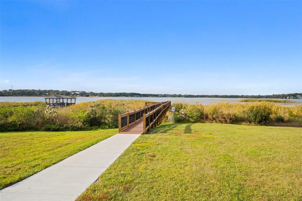 En Venta: $649,000 (4 camas, 3 baños, 2610 Pies cuadrados)