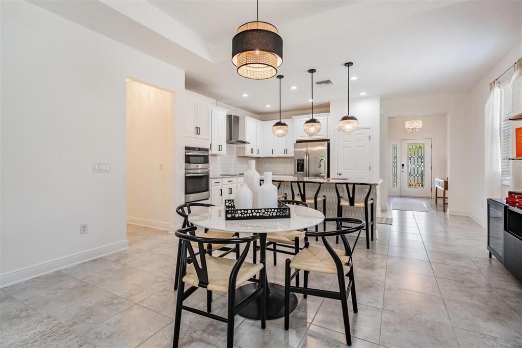 待售: $479,000 (4 贝兹, 2 浴室, 2096 平方英尺)