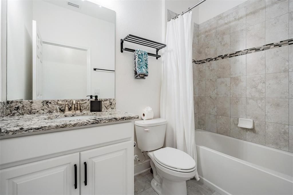 待售: $479,000 (4 贝兹, 2 浴室, 2096 平方英尺)