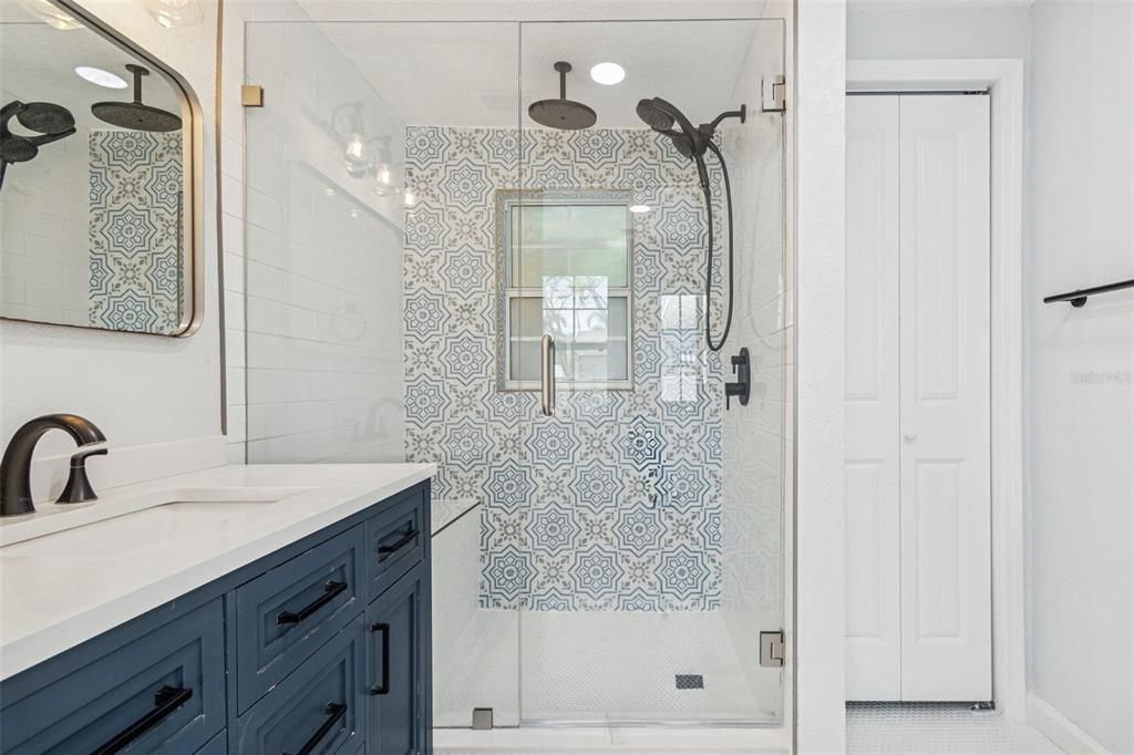 待售: $1,100,000 (4 贝兹, 3 浴室, 1844 平方英尺)