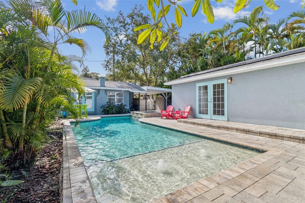 待售: $1,100,000 (4 贝兹, 3 浴室, 1844 平方英尺)