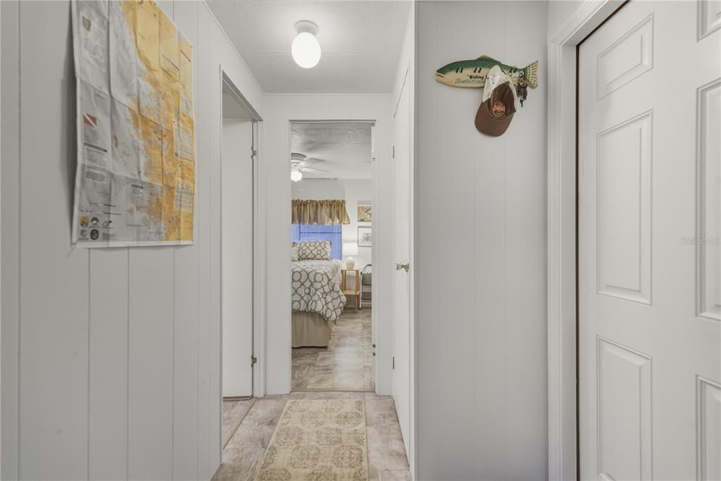 На продажу: $119,500 (2 спален, 2 ванн, 840 Квадратных фут)