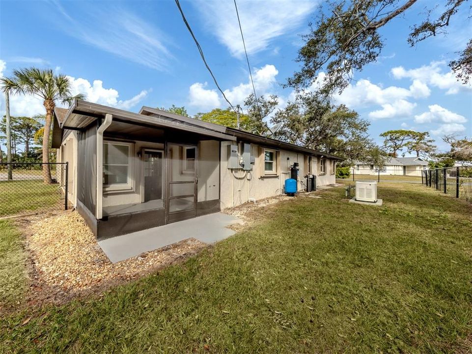 На продажу: $425,000 (3 спален, 2 ванн, 1585 Квадратных фут)