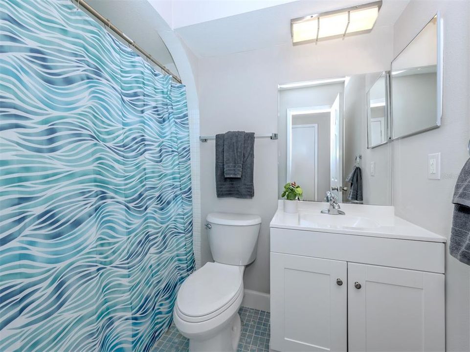 На продажу: $425,000 (3 спален, 2 ванн, 1585 Квадратных фут)