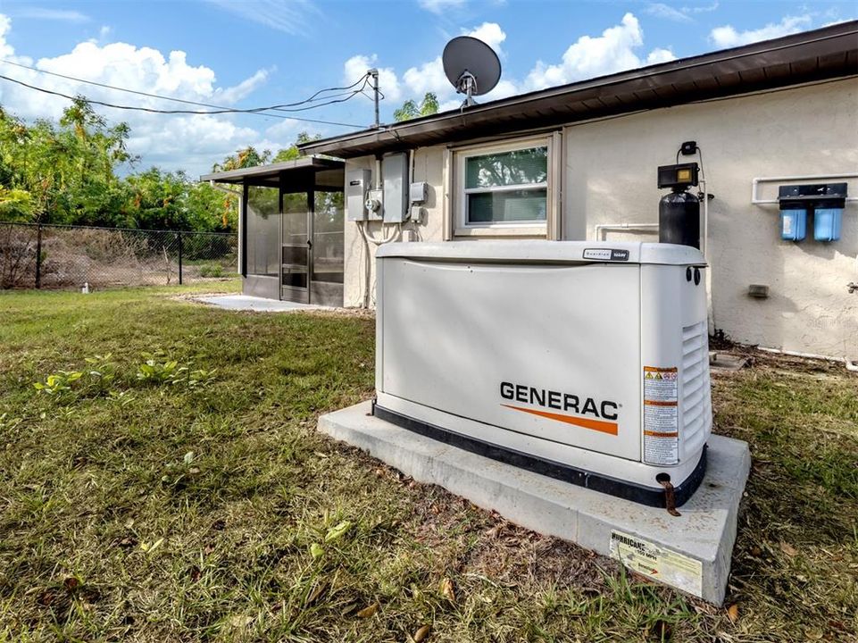 На продажу: $425,000 (3 спален, 2 ванн, 1585 Квадратных фут)