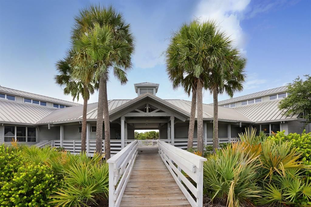 На продажу: $425,000 (3 спален, 2 ванн, 1585 Квадратных фут)