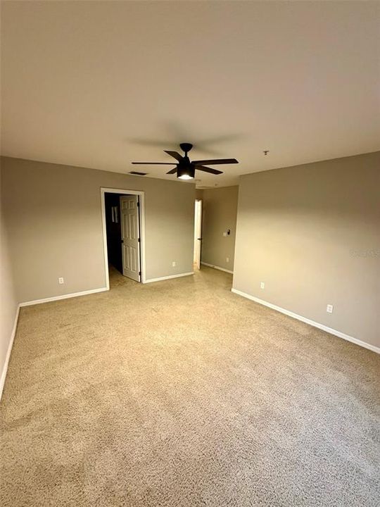 En Renta: $2,877 (3 camas, 2 baños, 1827 Pies cuadrados)