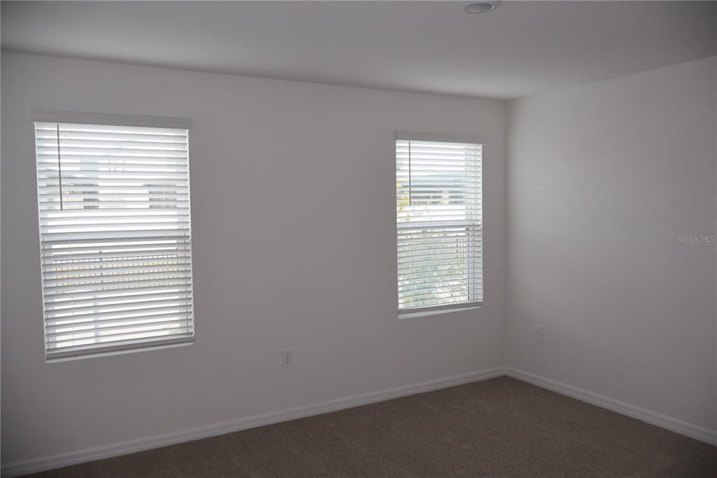 В аренду: $2,200 (3 спален, 2 ванн, 1485 Квадратных фут)