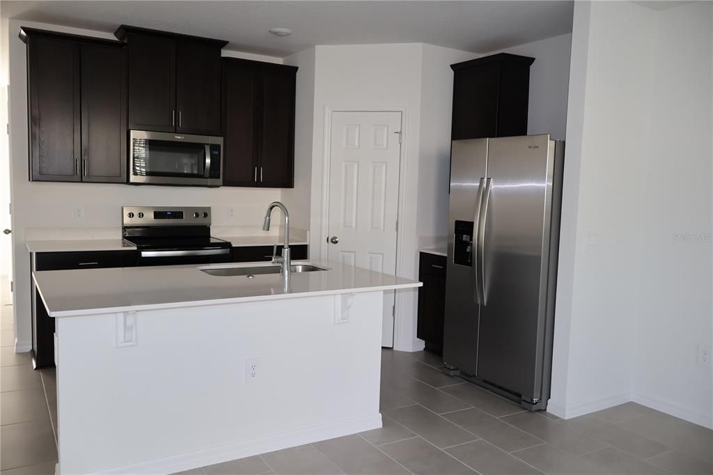 В аренду: $2,200 (3 спален, 2 ванн, 1485 Квадратных фут)