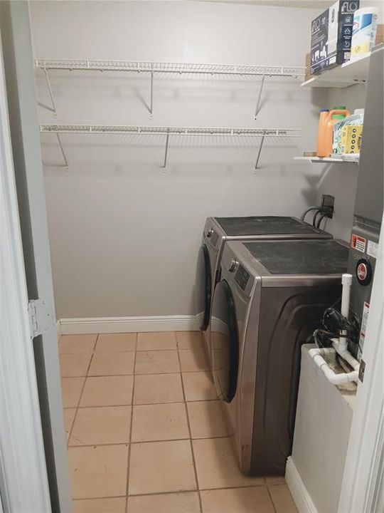 En Venta: $295,500 (3 camas, 2 baños, 1521 Pies cuadrados)