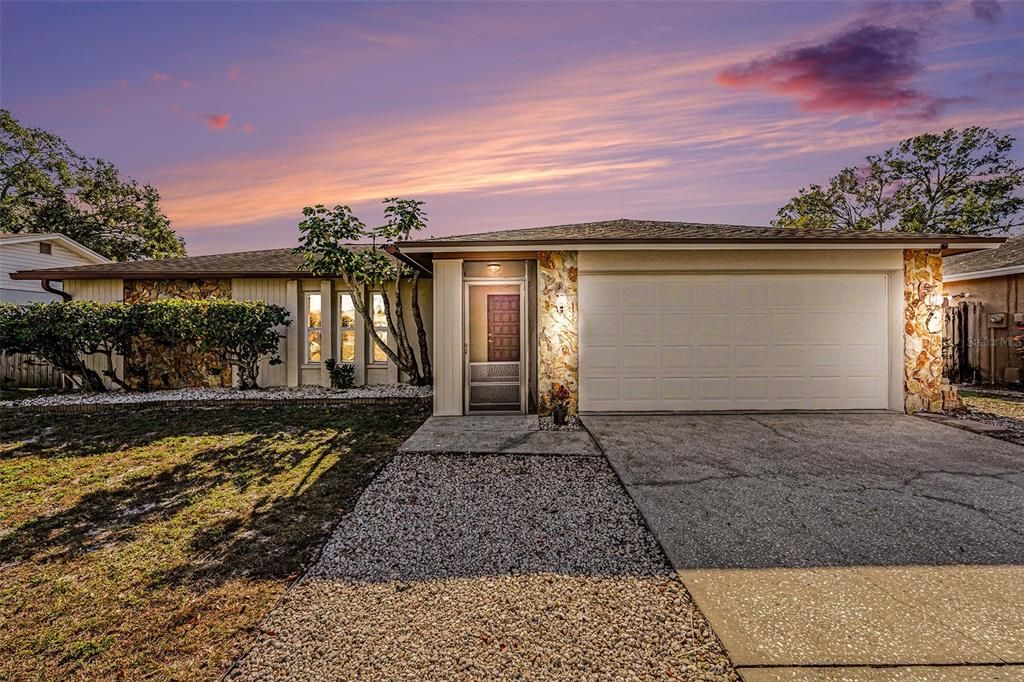 For Sale: $479,900 (3 beds, 2 baths, 1845 Square Feet)