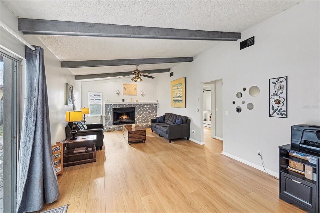 For Sale: $479,900 (3 beds, 2 baths, 1845 Square Feet)