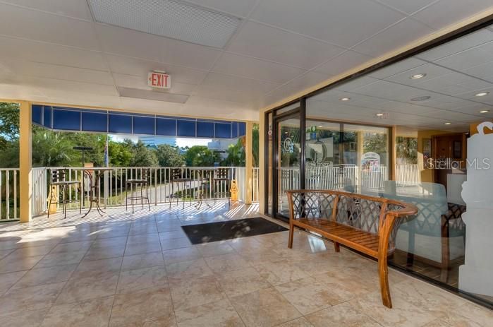 待售: $240,000 (1 贝兹, 1 浴室, 516 平方英尺)