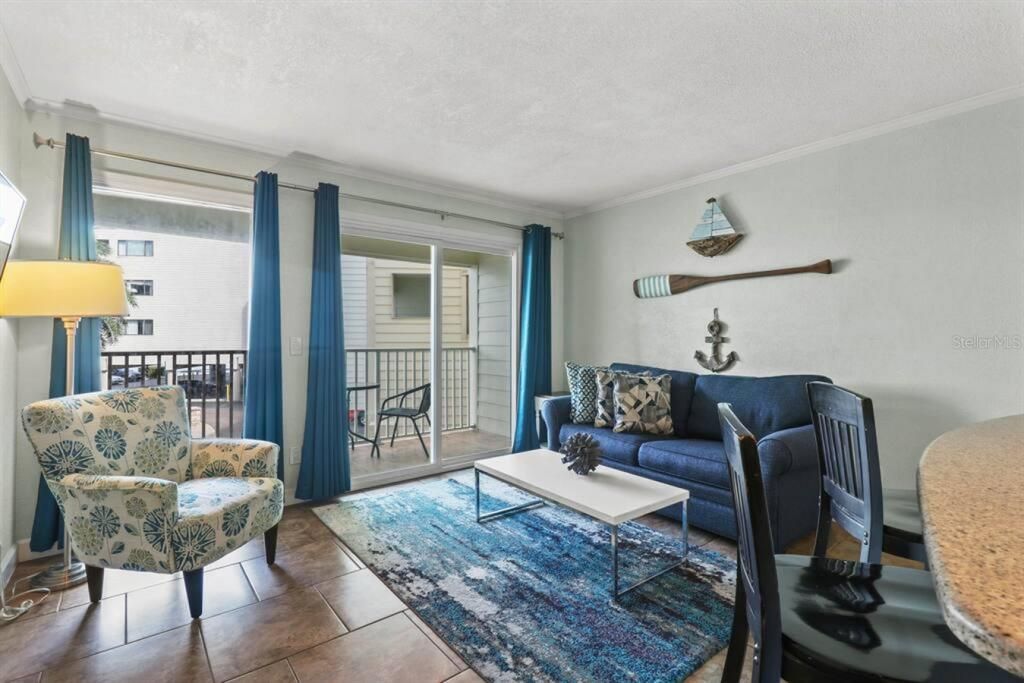 待售: $240,000 (1 贝兹, 1 浴室, 516 平方英尺)