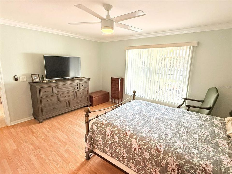 待售: $280,000 (3 贝兹, 2 浴室, 1241 平方英尺)