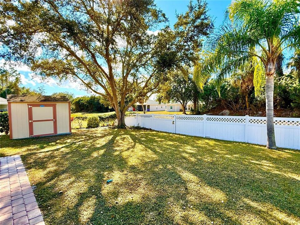 待售: $280,000 (3 贝兹, 2 浴室, 1241 平方英尺)