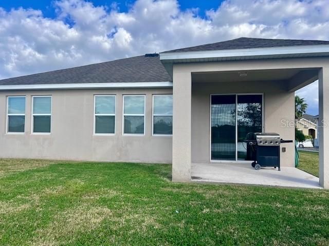 For Sale: $411,000 (4 beds, 2 baths, 1979 Square Feet)