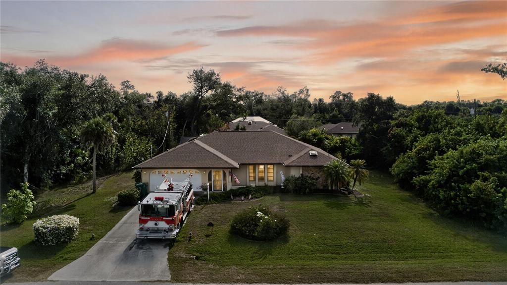 En Venta: $425,000 (3 camas, 2 baños, 2089 Pies cuadrados)