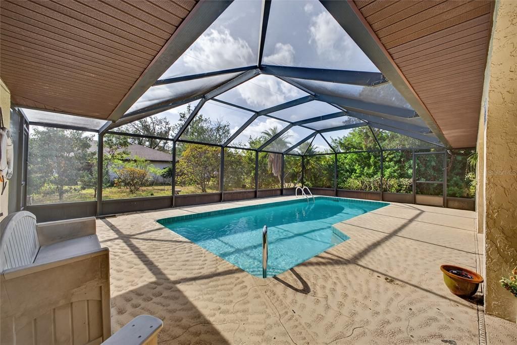 En Venta: $425,000 (3 camas, 2 baños, 2089 Pies cuadrados)