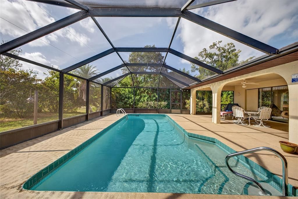 En Venta: $425,000 (3 camas, 2 baños, 2089 Pies cuadrados)