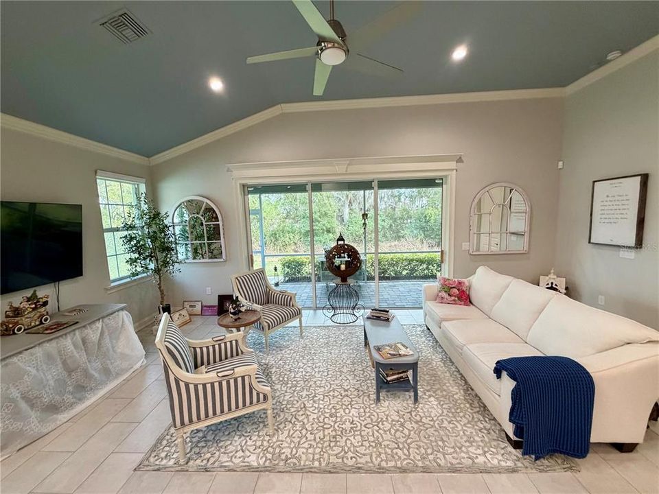 En Venta: $475,000 (2 camas, 2 baños, 1890 Pies cuadrados)