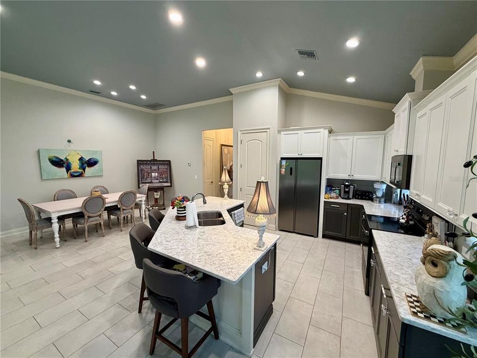 En Venta: $475,000 (2 camas, 2 baños, 1890 Pies cuadrados)