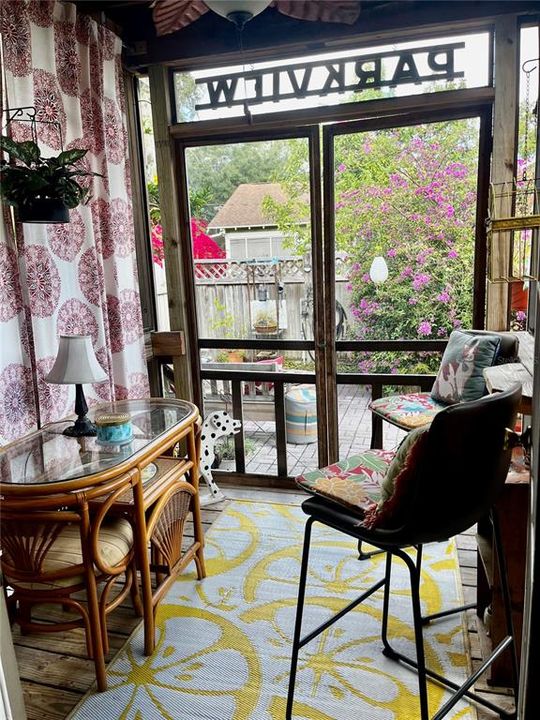 For Sale: $499,900 (4 beds, 2 baths, 2592 Square Feet)