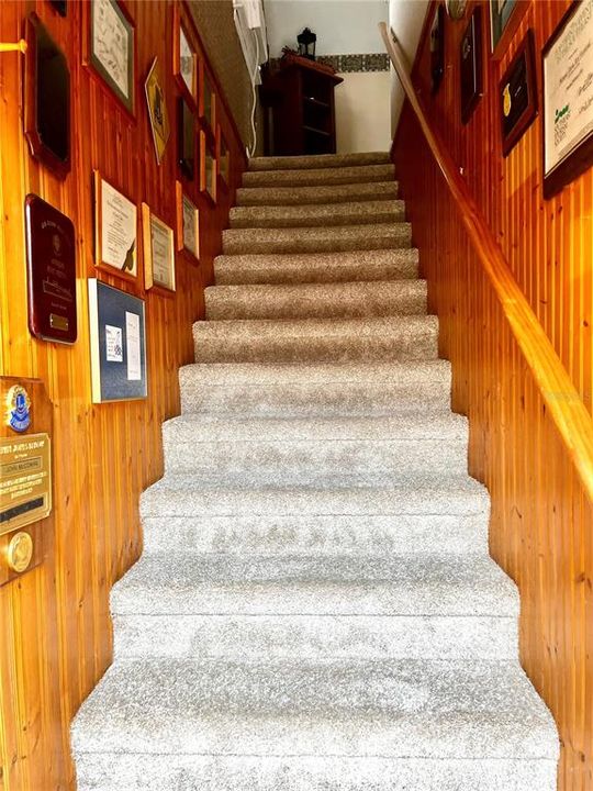 For Sale: $499,900 (4 beds, 2 baths, 2592 Square Feet)