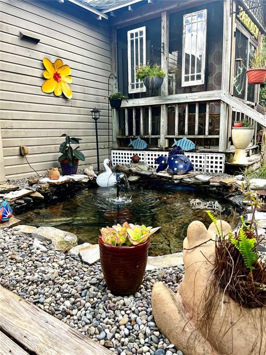 For Sale: $499,900 (4 beds, 2 baths, 2592 Square Feet)