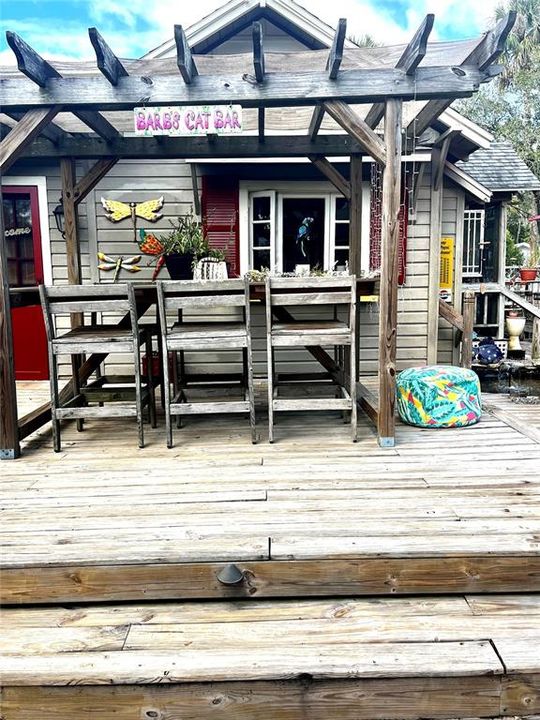 For Sale: $499,900 (4 beds, 2 baths, 2592 Square Feet)