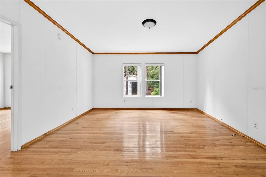 待售: $195,000 (3 贝兹, 2 浴室, 1294 平方英尺)