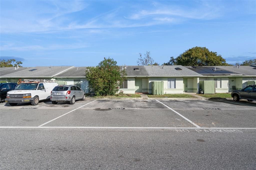 For Sale: $189,000 (3 beds, 2 baths, 984 Square Feet)