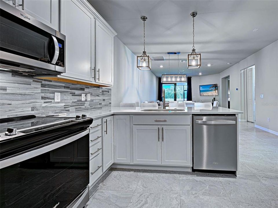 待售: $395,000 (2 贝兹, 2 浴室, 1443 平方英尺)