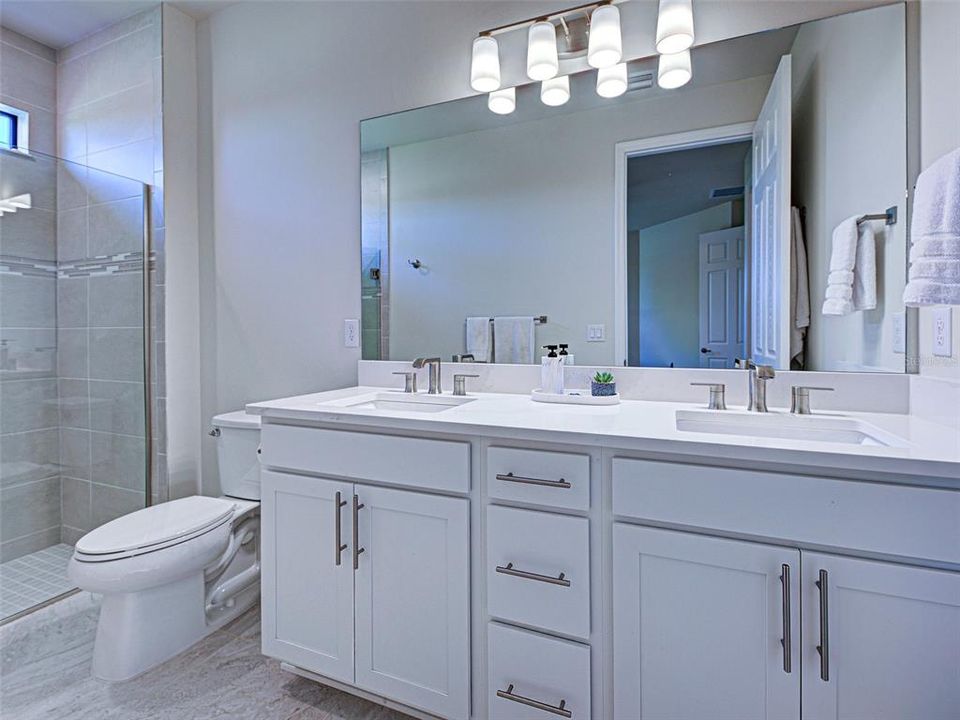 待售: $395,000 (2 贝兹, 2 浴室, 1443 平方英尺)