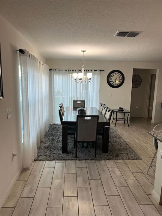 For Rent: $2,600 (4 beds, 2 baths, 1656 Square Feet)