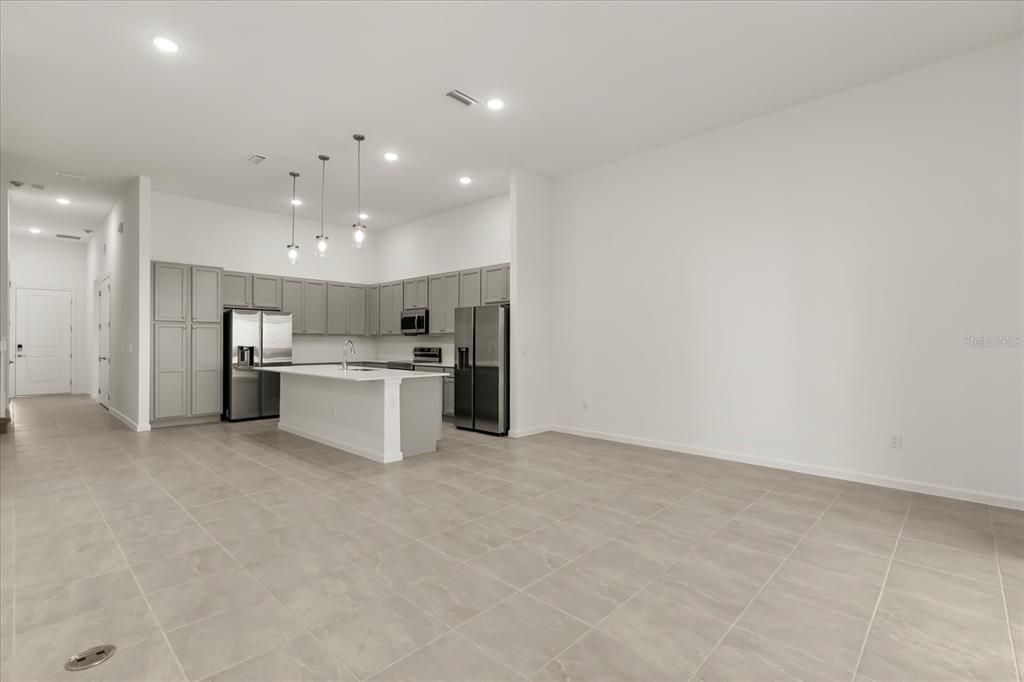 待售: $2,450,000 (12 贝兹, 11 浴室, 4738 平方英尺)