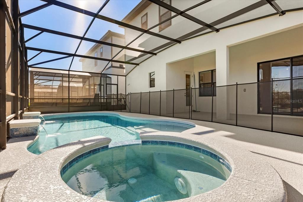 待售: $2,450,000 (12 贝兹, 11 浴室, 4738 平方英尺)