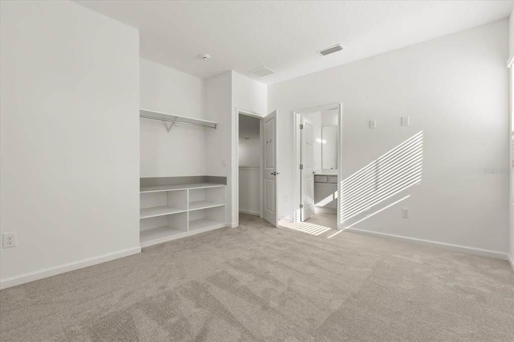 待售: $2,450,000 (12 贝兹, 11 浴室, 4738 平方英尺)