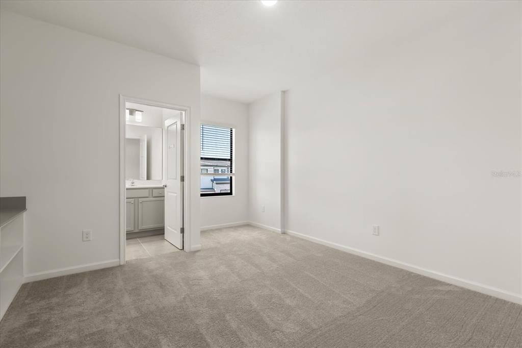 待售: $2,450,000 (12 贝兹, 11 浴室, 4738 平方英尺)