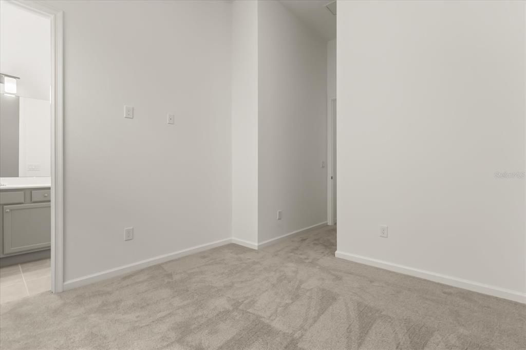 待售: $2,450,000 (12 贝兹, 11 浴室, 4738 平方英尺)