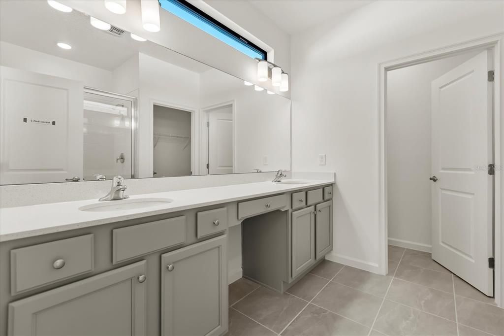 待售: $2,450,000 (12 贝兹, 11 浴室, 4738 平方英尺)