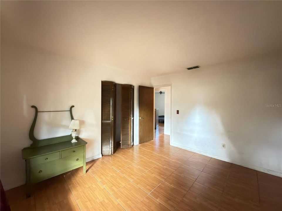 For Sale: $235,000 (3 beds, 2 baths, 1572 Square Feet)