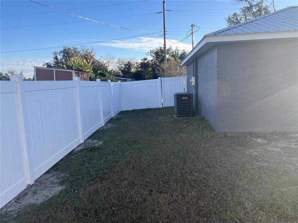 出租: $1,575 (3 贝兹, 2 浴室, 1248 平方英尺)