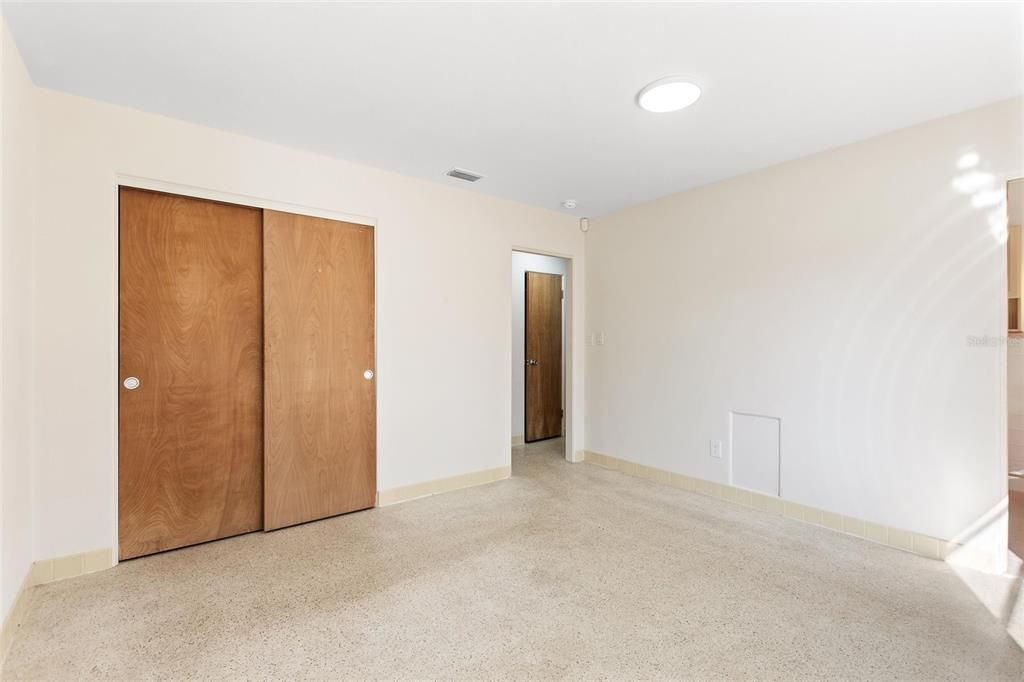 En Venta: $179,900 (2 camas, 2 baños, 1667 Pies cuadrados)