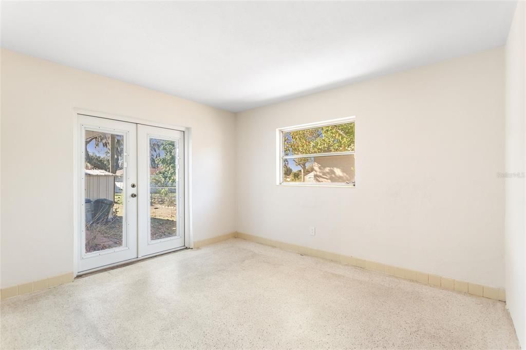 En Venta: $179,900 (2 camas, 2 baños, 1667 Pies cuadrados)