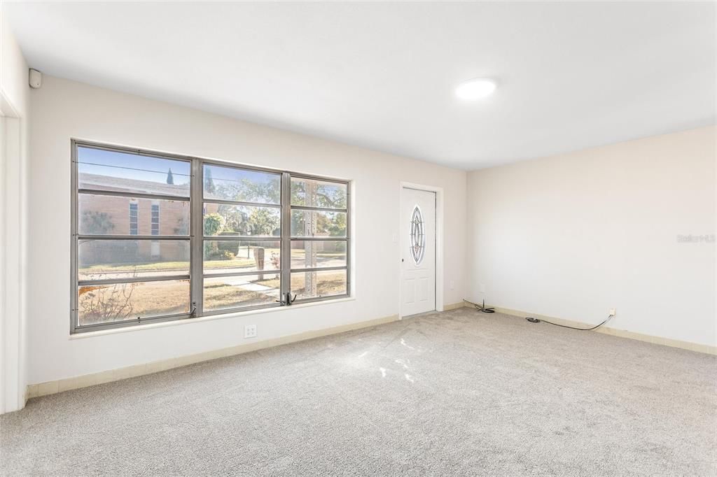 En Venta: $179,900 (2 camas, 2 baños, 1667 Pies cuadrados)